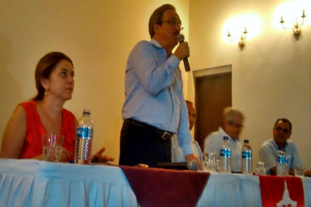 LUIZ DULCI, ex-ministro de LULA diz em DIVINÓPOLIS, que IMPEACHMENT é golpe dos CUNHAS, Eduardo e Aécio Neves ENCONTRO PT 1